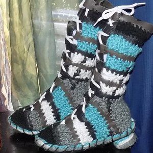 Leather/Crochet-Mix Boots - black,green,gray,white